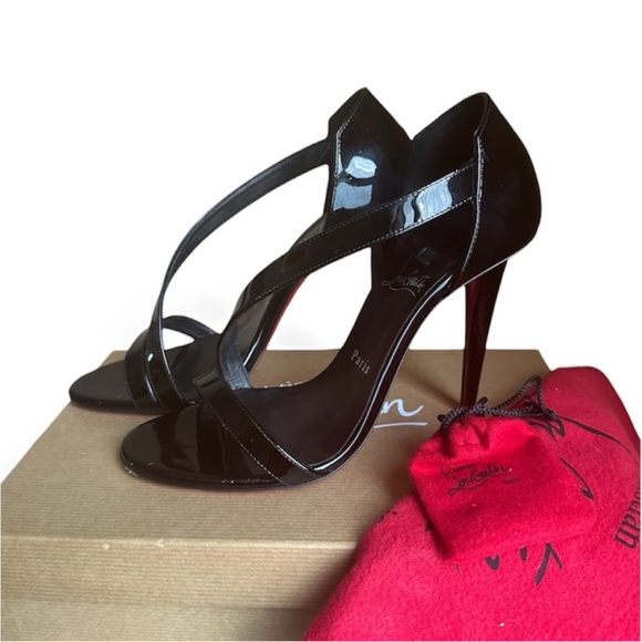 Christian Louboutin Astridal patent
100mm heels RETAIL 995 - Picture 3 of 8
